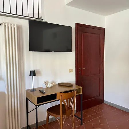 Il Borgo An Surrounded By Greenery *